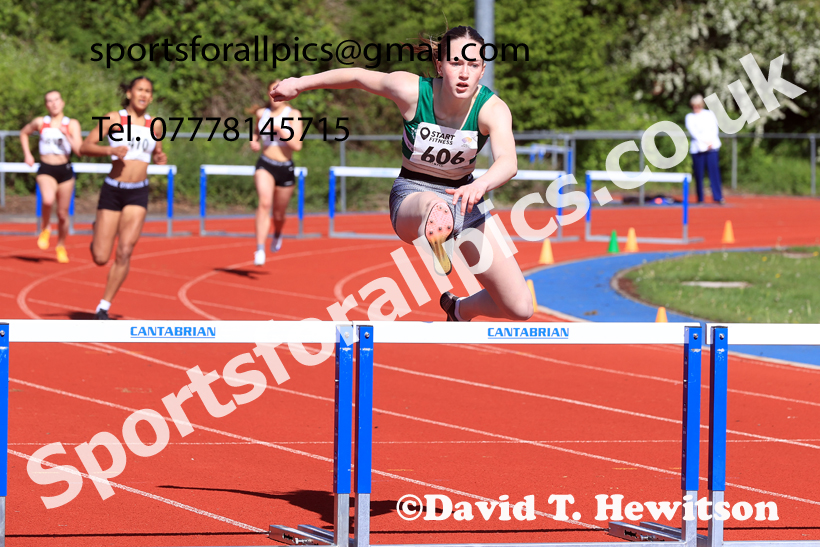 Hurdles, 2026 North Eastern Track and Field Champs, Shildon, County Durham. Photo: David T. Hewitson/Sports for All Pics